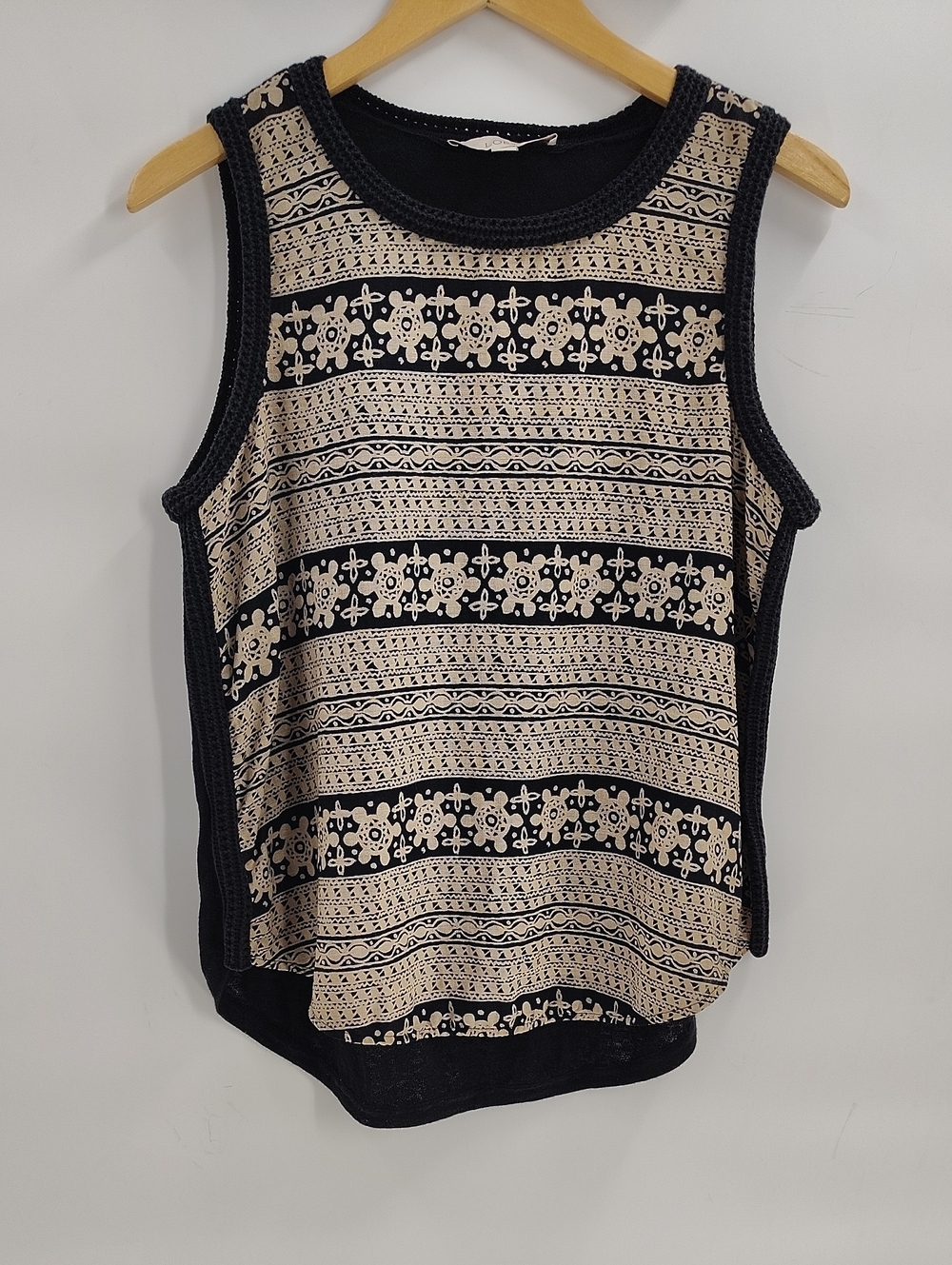 LOFT Top Size Medium Black And Tan Crochet Trim Sleeveless
